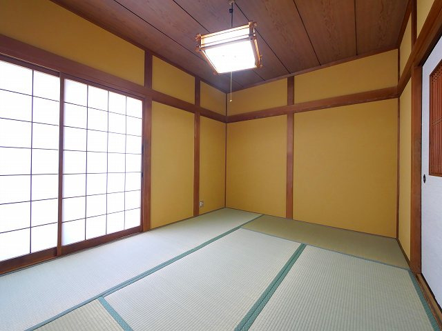 俵口町1513番地戸建の和室