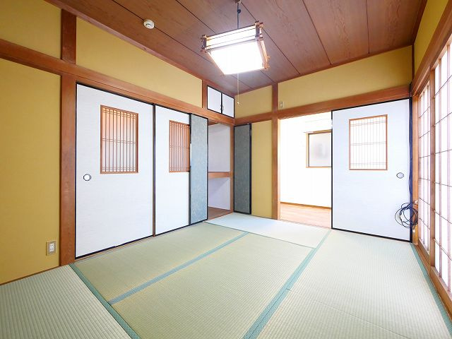 俵口町1513番地戸建の和室