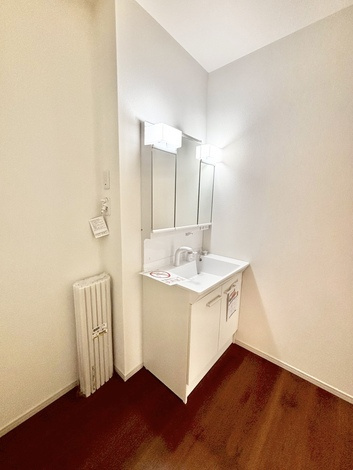 Terrechez天白区梅が丘2期　全2棟　新築戸建の独立洗面台