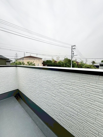 Terrechez天白区梅が丘2期　全2棟　新築戸建のバルコニー