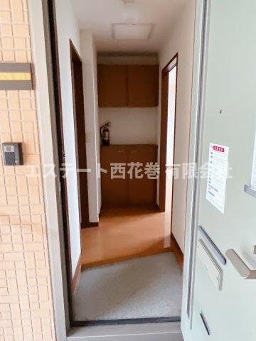 メゾン・カイラスの玄関