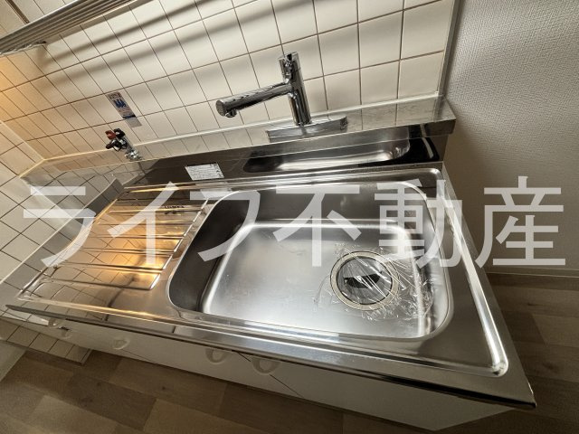 アバハイム西村のキッチン|コンパクトなキッチンで掃除もラクラク