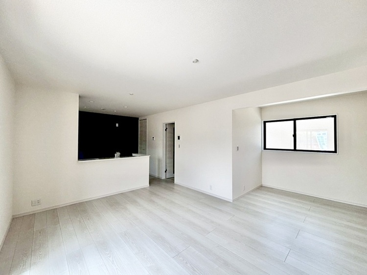 リーブルガーデン南区浜田町第1期　全1棟　新築戸建の居間・リビング