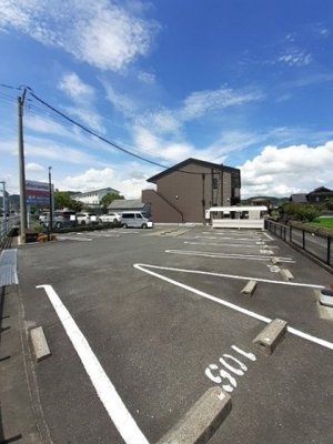 【駐車場】 | ニューエルディム横山 | カースペースがあります