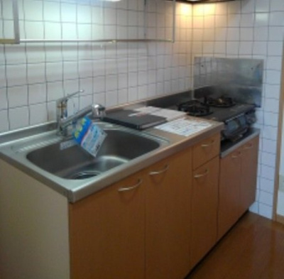 【キッチン】 | ニューエルディム横山 | コンパクトなキッチンで掃除もラクラク