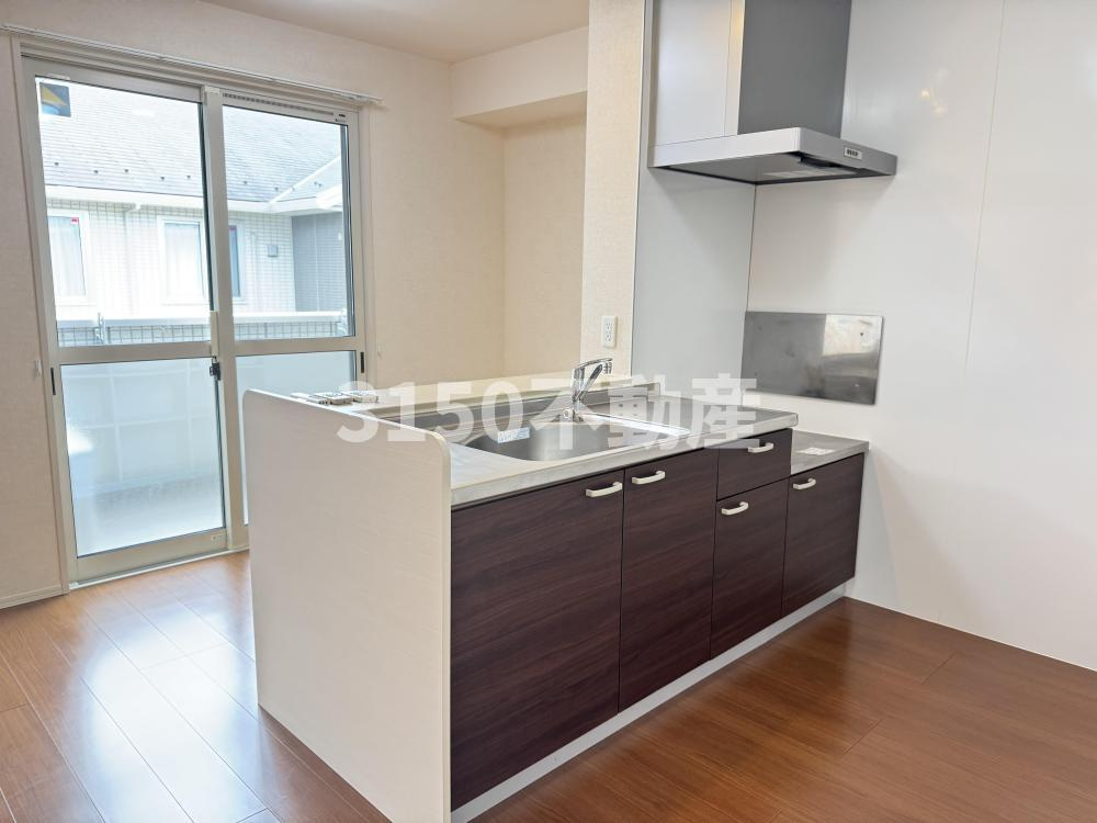 カルペスターレの駐車場