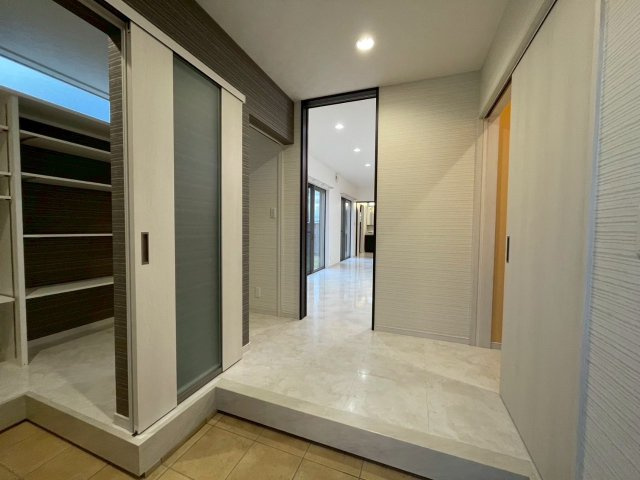 群馬県高崎市白岩町801-8の玄関