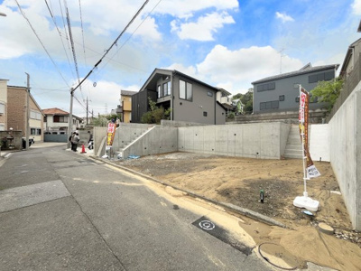 【周辺】 | ◆鶴見区梶山一丁目土地A区画◆ | ◆前面道路も幅員があり車の運転も安心！前面道路は閑静な住宅地。車通りの少ない道路です。お子様にも安心です。