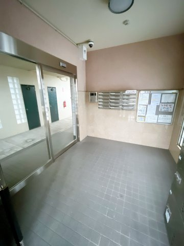 アビタシオン春日のロビー