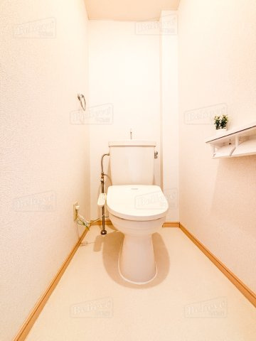 グランドール広見のトイレ|嬉しい温水洗浄便座付き♪