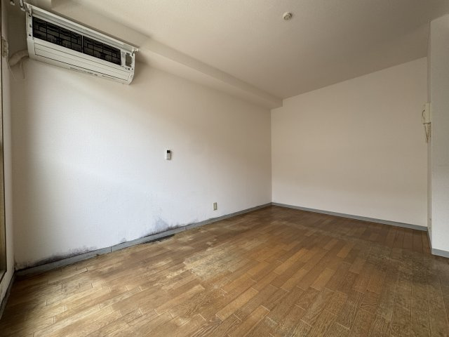 グランヴェルデ中桜塚の居間・リビング