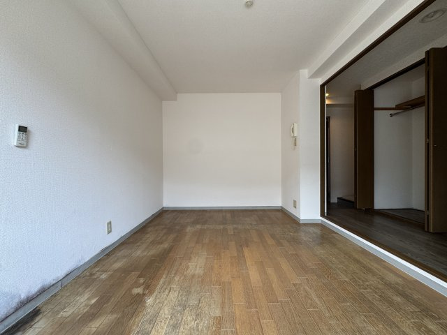 グランヴェルデ中桜塚の寝室