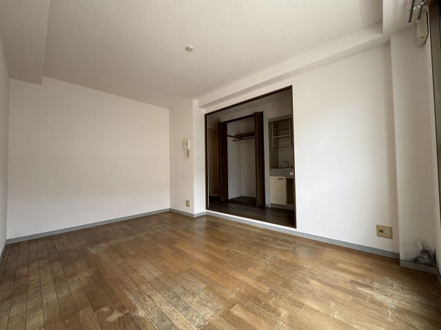 グランヴェルデ中桜塚の居間・リビング