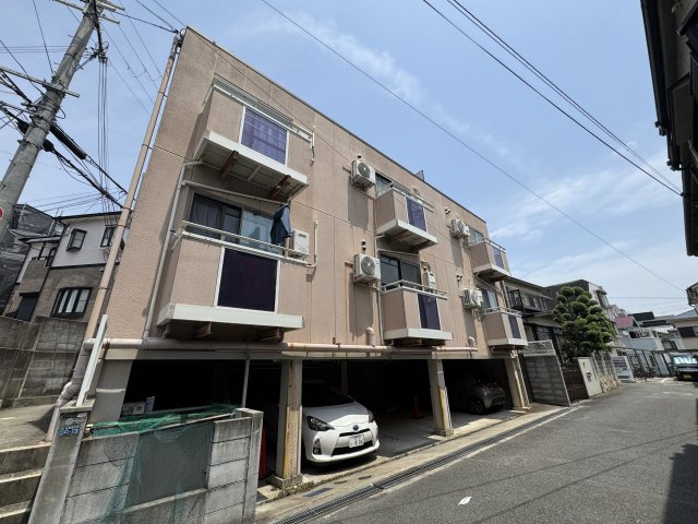 グランヴェルデ中桜塚の外観