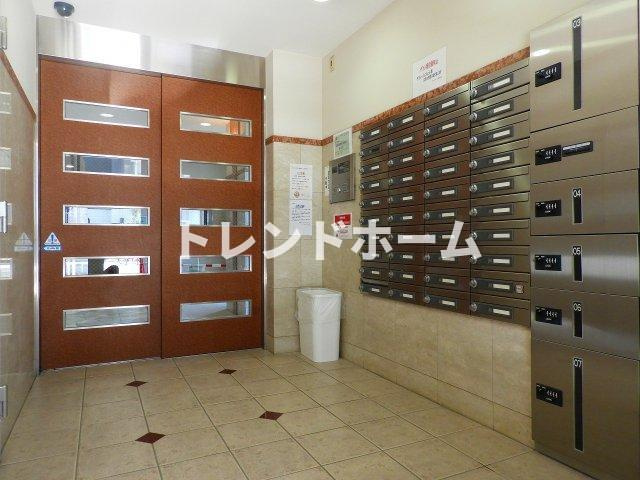 レジェンドール堺筋本町のエントランス|選べる家電プランあり！！