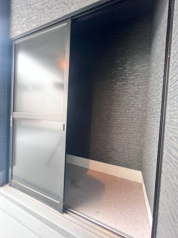 富田東展示場　5階層住宅ネクスト　戸建ての設備|おしゃれで便利な物入付き。見た目も使い勝手も妥協しない快適空間です。