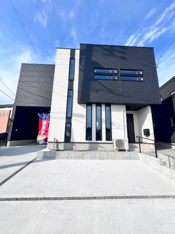 富田東展示場　5階層住宅ネクスト　戸建ての外観|今だけの特別な一棟。未來を育む新しい暮らしがここから始まります。