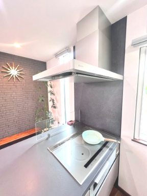 富田東展示場　5階層住宅ネクスト　戸建てのキッチン|スタイリッシュなキッチンで、毎日の料理がもっと楽しく快適に。