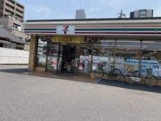 セブンイレブン名古屋亀島2丁目店 徒歩3分。 210m