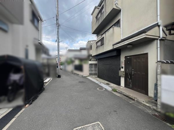 【前面道路含む現地写真】