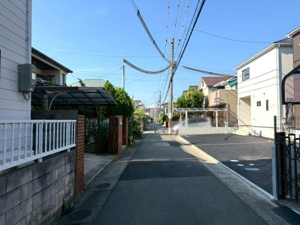 和歌山市和歌川町　第1-1号棟の前面道路含む現地写真