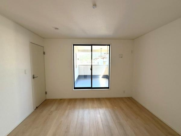 和歌山市和歌川町　第1-1号棟の洋室