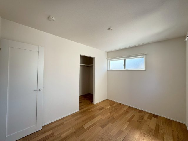 SUN COURTーサンコート－小倉南区上吉田1丁目【小倉南区　新築戸建て】の洋室|2階６帖洋室にもWIC完備♪　【小倉南区　新築戸建