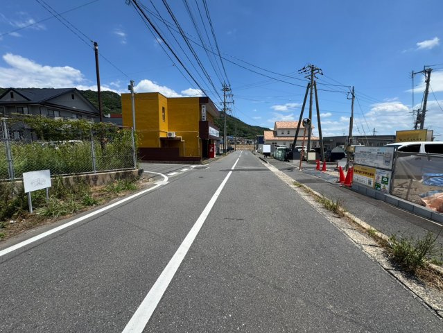SUN COURTーサンコート－小倉南区上吉田1丁目【小倉南区　新築戸建て】の前面道路含む現地写真|現地撮影　2025,7,15　SUN COURTーサンコート－小倉南区上吉田1丁目【小倉南区　新築戸建て】