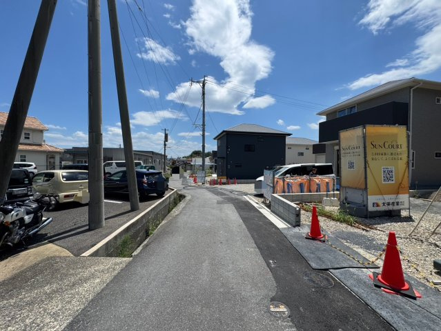 SUN COURTーサンコート－小倉南区上吉田1丁目【小倉南区　新築戸建て】の前面道路含む現地写真|現地撮影　2025,7,15　SUN COURTーサンコート－小倉南区上吉田1丁目【小倉南区　新築戸建て】