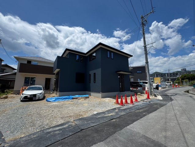 SUN COURTーサンコート－小倉南区上吉田1丁目【小倉南区　新築戸建て】の前面道路含む現地写真|現地撮影　2025,7,15　SUN COURTーサンコート－小倉南区上吉田1丁目【小倉南区　新築戸建て】