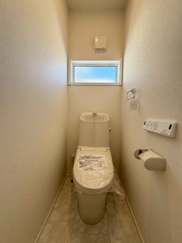 SUN COURTーサンコート－小倉南区上吉田1丁目【小倉南区　新築戸建て】のトイレ|2階にもトイレ完備で助かります【小倉南区　新築戸建て】