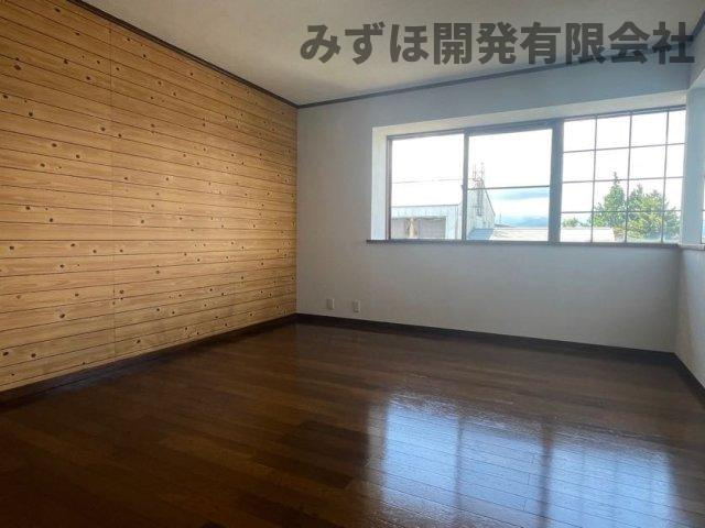 米沢市窪田町窪田117-18の洋室|☆リフォーム済☆　明るい洋室です