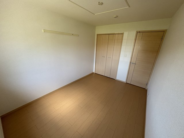 三木市平田のアパートの子供部屋