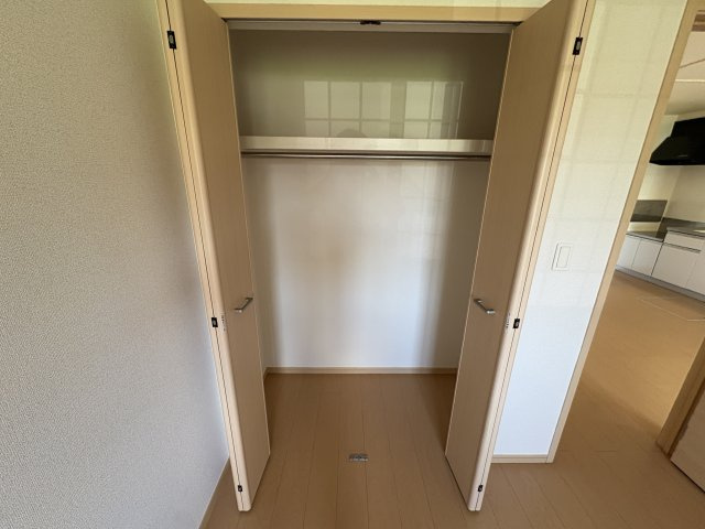 三木市平田のアパートの収納