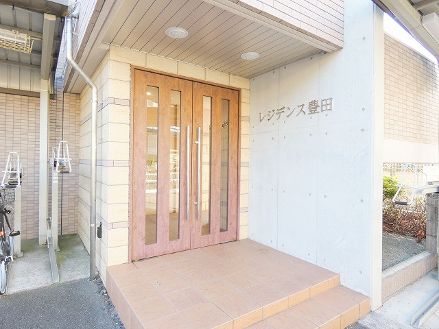 レジデンス豊田のエントランス