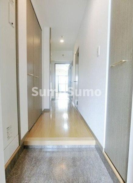 ヴァンクレール小嶋の玄関