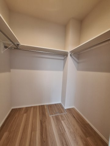 (シニア限定)グラン・シャリオ２昭和記念公園の収納|1.6帖WIC