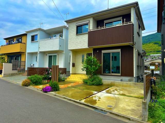 松田町松田惣領 築浅戸建の外観