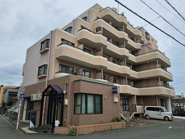 オスカーマンションの外観