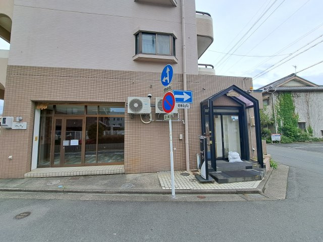 オスカーマンションの外観