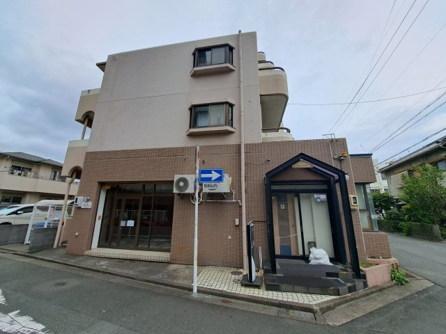 オスカーマンションの外観