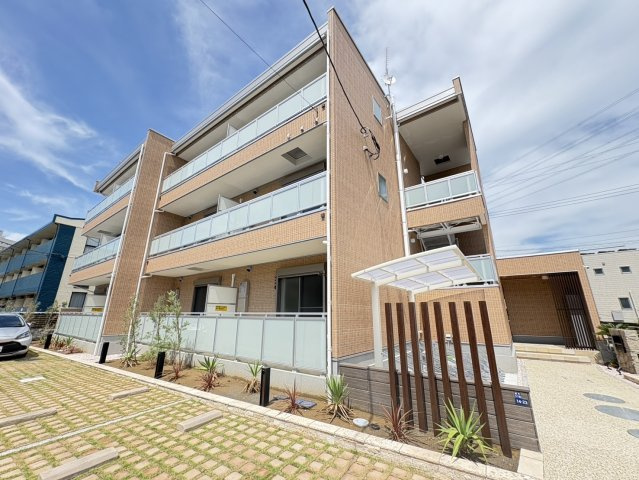 リブリ・サンヴェーラの外観