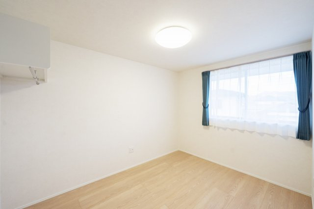 仲介手数料不要タカスギ四方寄町【川上小・北部中】の洋室