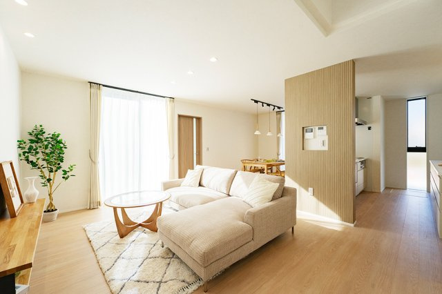 仲介手数料不要タカスギ四方寄町【川上小・北部中】の居間・リビング