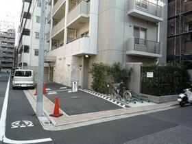 日神デュオステージ新御徒町の駐車場