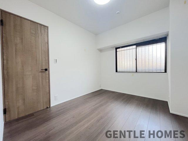 朝日プラザ大橋南の洋室