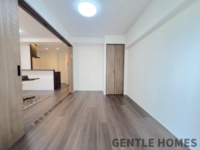 朝日プラザ大橋南の洋室