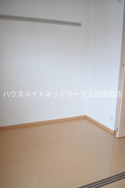 ロイヤルガーデン南城　Ａ棟の洋室|洋室3.0帖