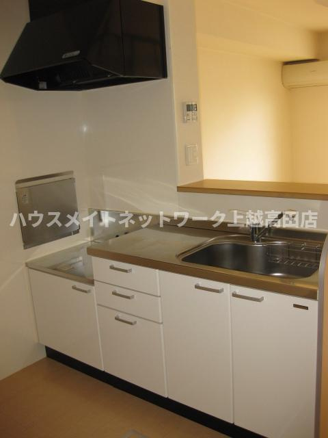 ロイヤルガーデン南城　Ａ棟のキッチン|キッチン