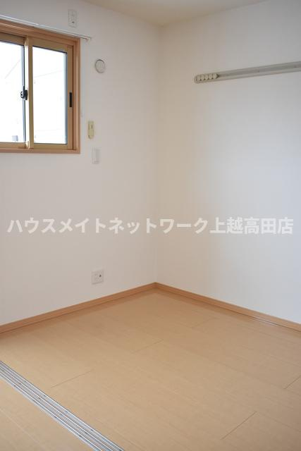ロイヤルガーデン南城　Ａ棟の洋室|洋室3.0帖